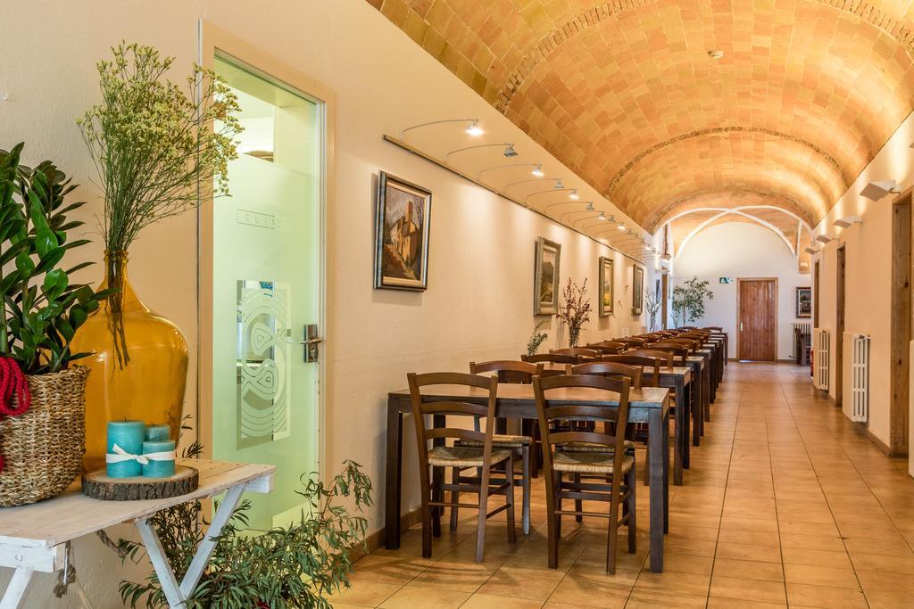Hostatgeria Restaurant Els Angels Madremanya Exterior foto