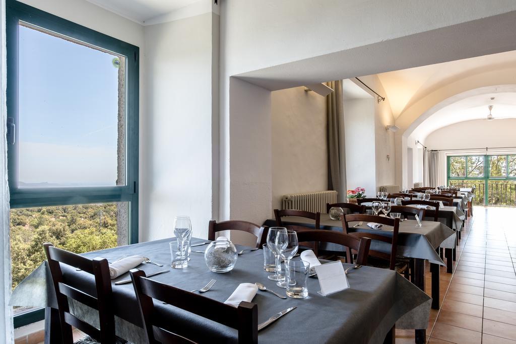 Hostatgeria Restaurant Els Angels Madremanya Exterior foto